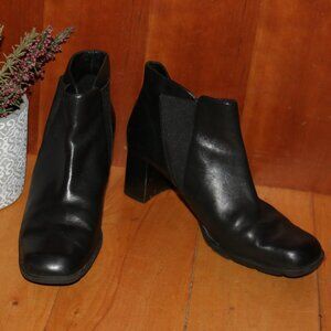 AEROSOLES Black Ankle Booties